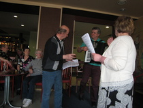 Aarne ja Aune odottavat mikäskappale sieltä tulee