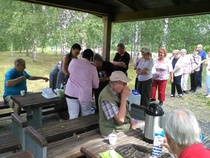 Käytiin Virtain kiertoajelulla, Killinkosken tehdasalueella ostoksilla ja katsomassa näyttelyt. Paluumatkalla pysähdyttiin luonnonkaunille levähdysalueelle päiväkahville.