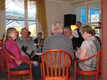 Utajärven eläkkeensaajat ovat innokkaita ja hyviä laulajia