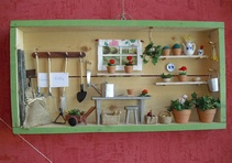 Leena Aitan kolmeulotteinen seinätaulu.