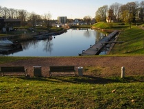 Vallihauta Viking-hotellin vieressä