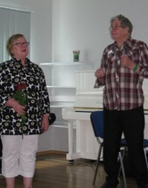 Äitienpäiväjuhlan juontajat