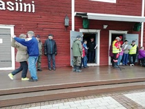 tanssijalkaa kutittaa