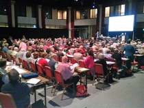 edustajia koko Suomesta, melkein kaikista yhdistyksistä