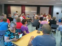 iltaohjelmaa, bingoa, musiikkia ja mukavia juttuja kunnes väsy tulee