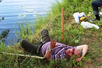 Kalaa odotellessa voi selkää oikaista