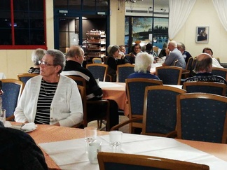 rauhallinen ateriahetki